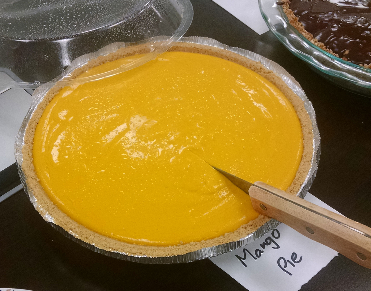 Debbie's Mango Pie