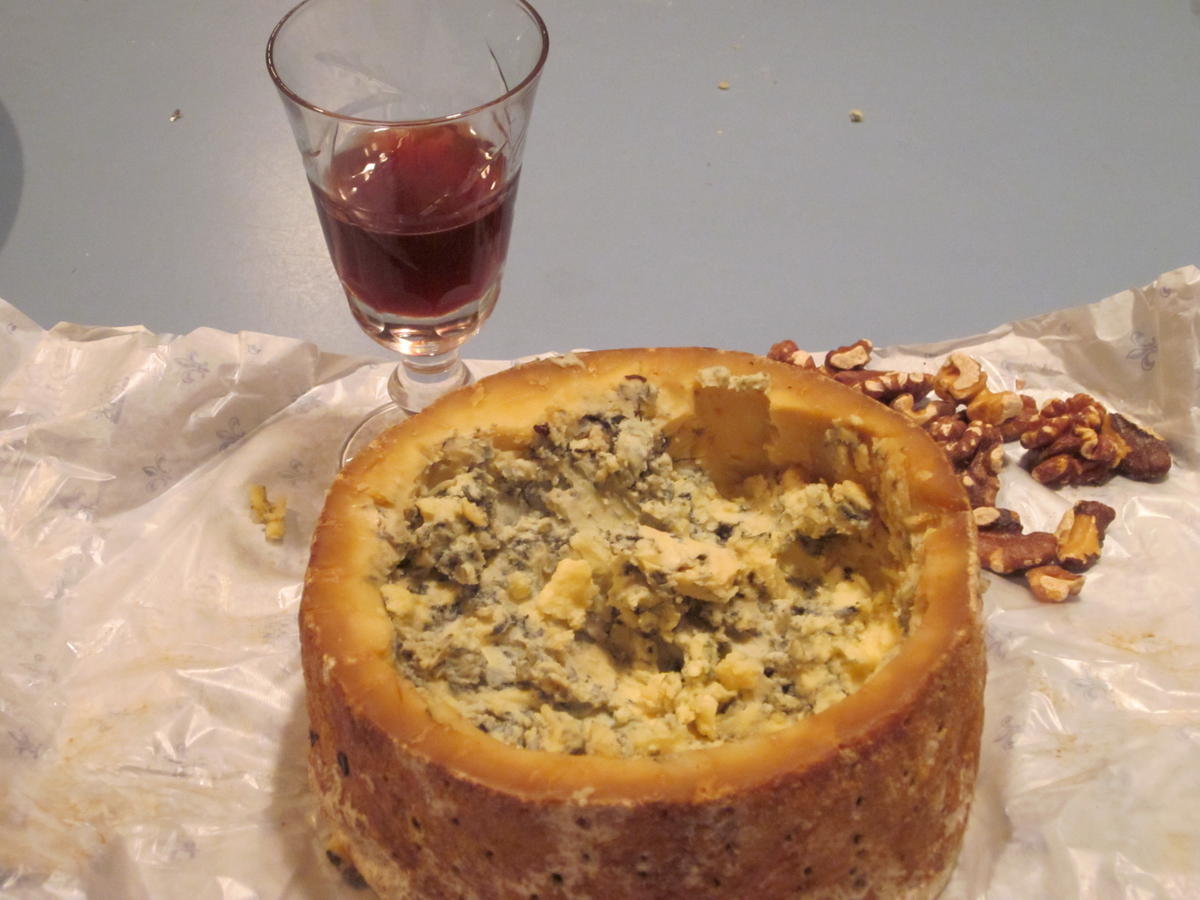 Port with Stilton and Walnuts