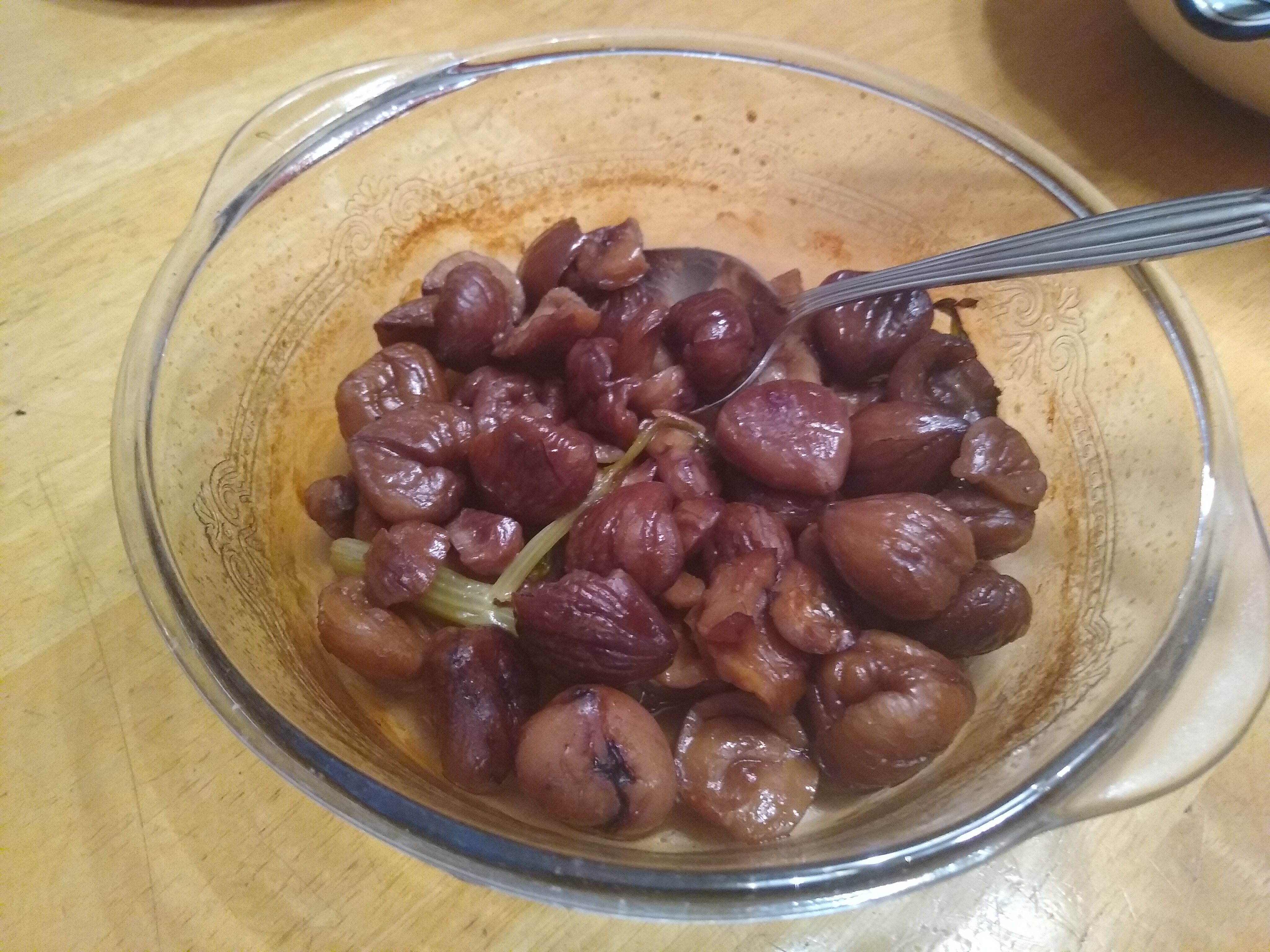 Chestnuts braised with thyme