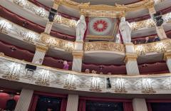 "Bayern Staatsoper interior"